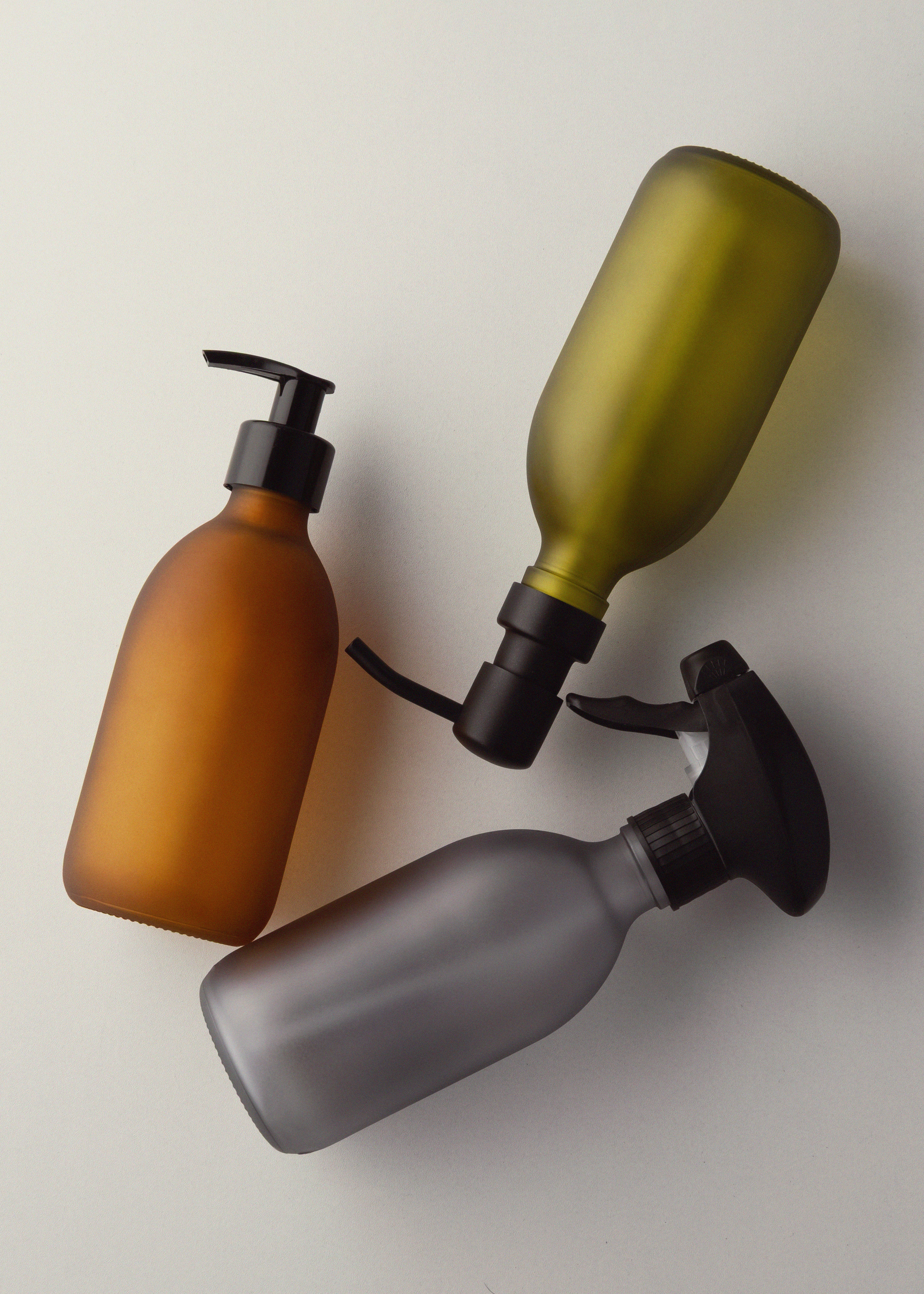 Frosted Amber Glass Pump Bottle - Image 5